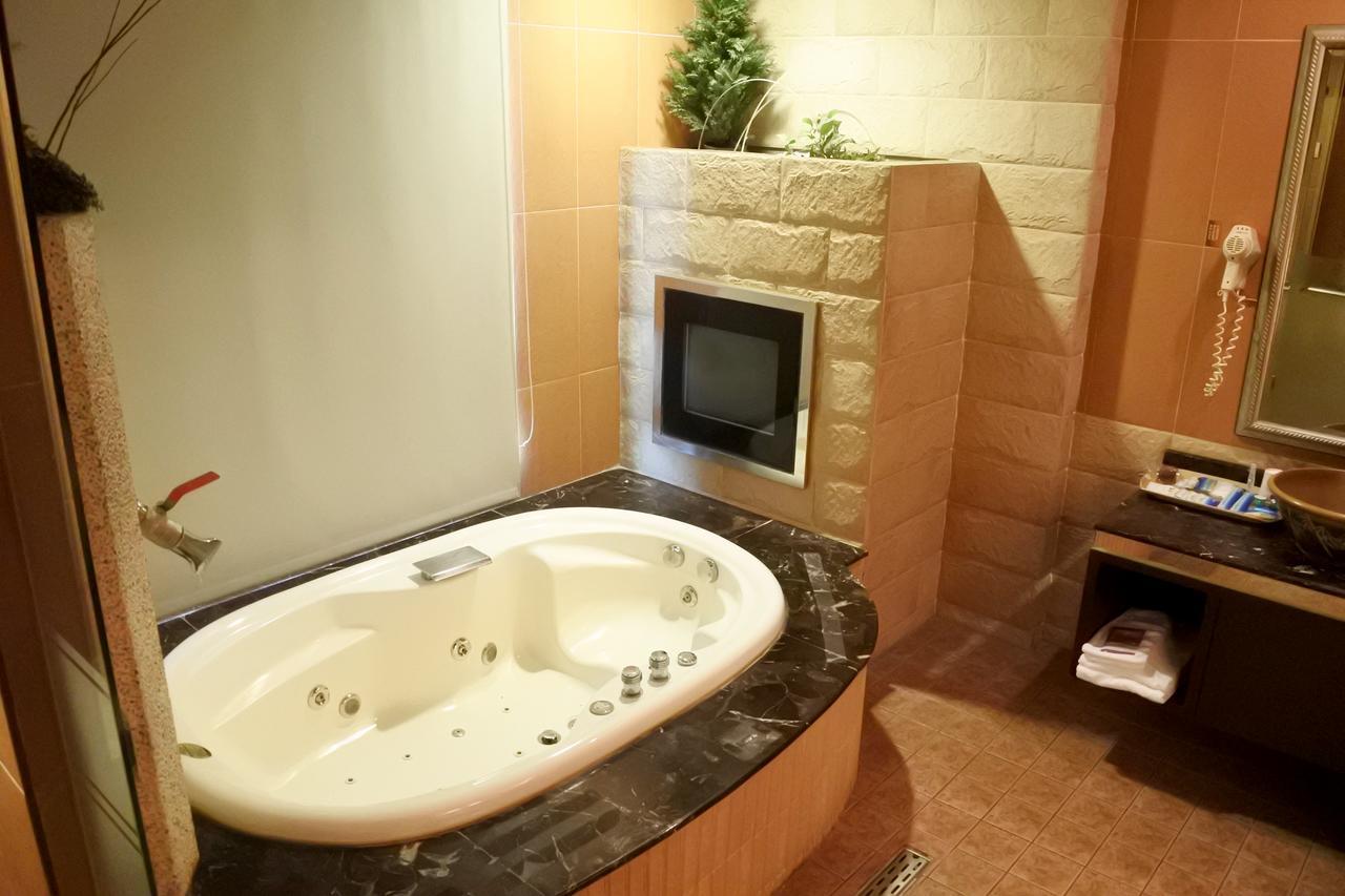 Yingge North Country Motel מראה חיצוני תמונה